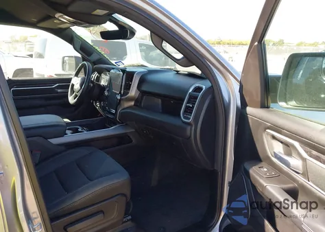 2023 Ram 1500 Big Horn 4X4 5'7 Box z USA, uszkodzony, nr VIN 1C6RRFFG3PN635836